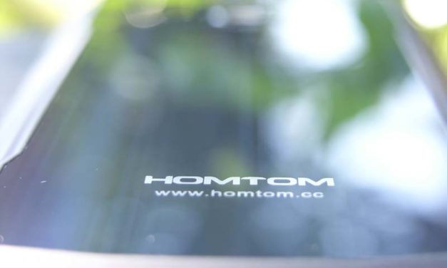 Hatalmas akkumulátorral érkezett a HOMTOM HT70 telefon – kicsomagoltuk