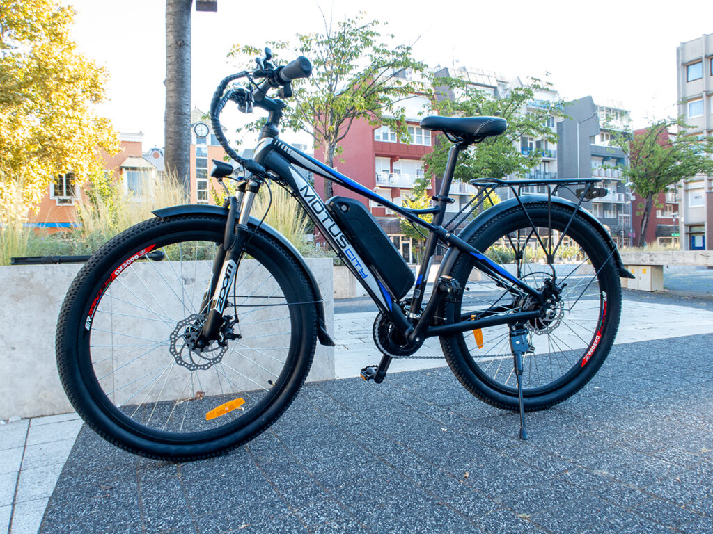 MOTUS City e-bike teszt - 27,5 colos bringa egy roller áráért 22