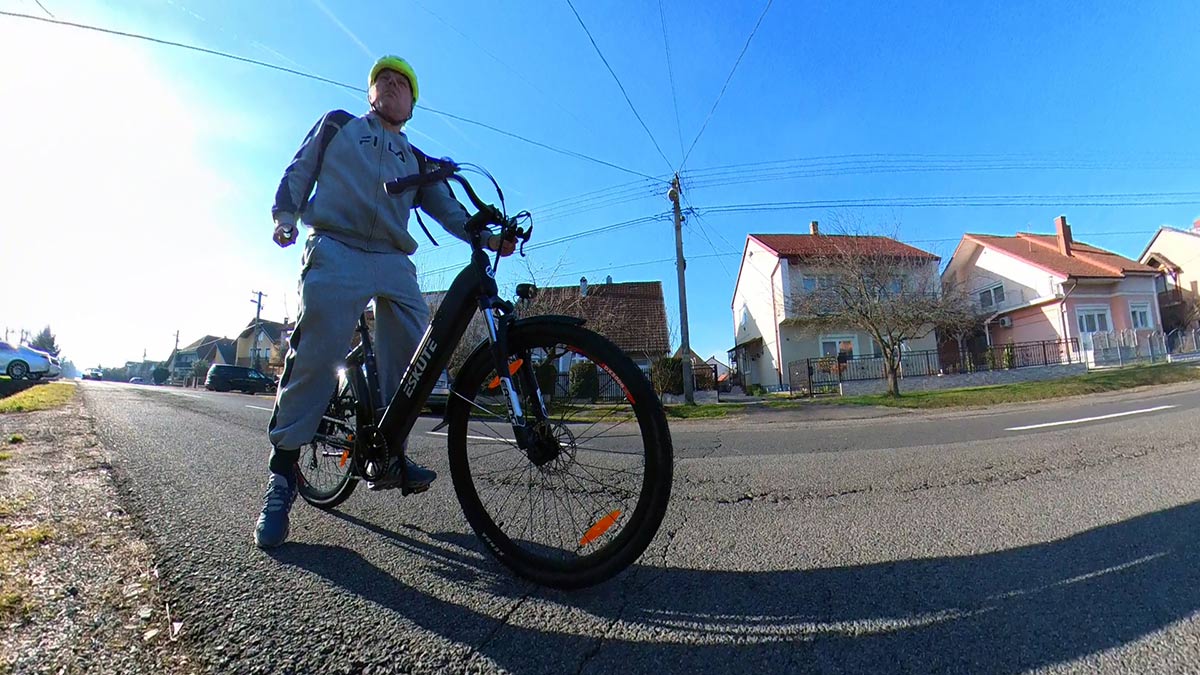 A megfizethető városi nyomatékszenzoros e-bike - ESKUTE Polluno Plus teszt 24